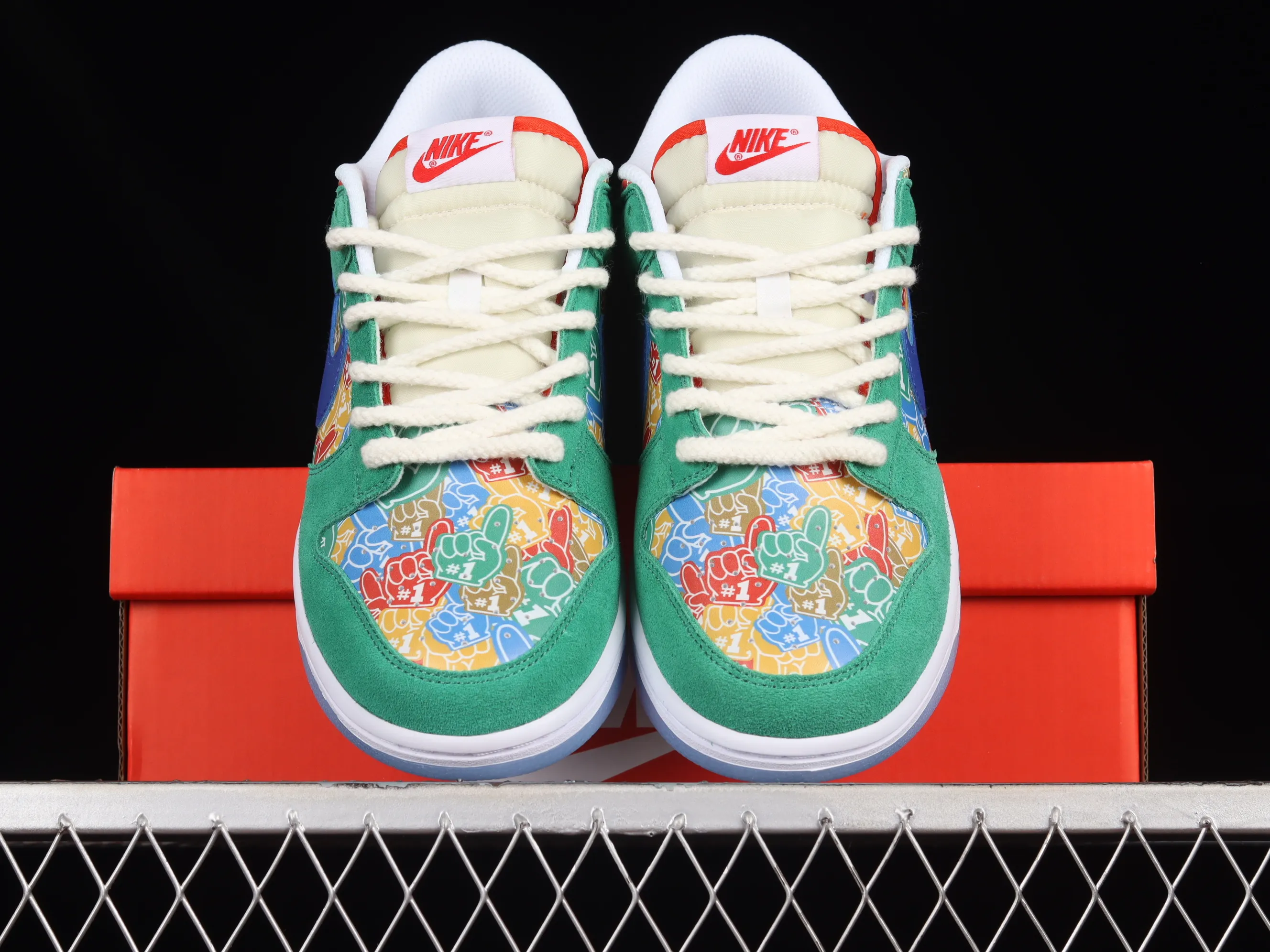 All categories Nk SB Dunk series Nk SB Dunk Low low-top sneakers F version Nk Dunk Low "Foam Finger" foam finger SB low-top casual sneakers DZ5184-300